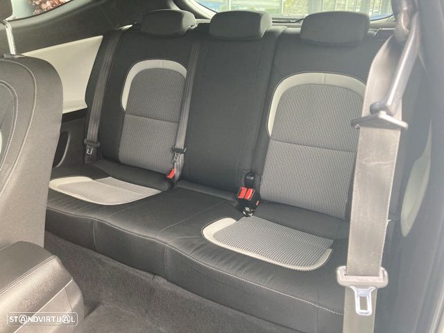 Kia Ceed S Coupé 1.6 CRDi TX Sport - 29