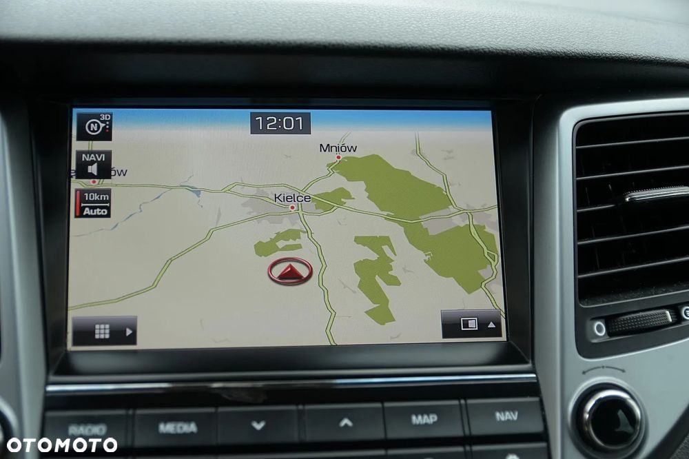 Hyundai Tucson 1.7 CRDI BlueDrive Comfort 2WD - 38