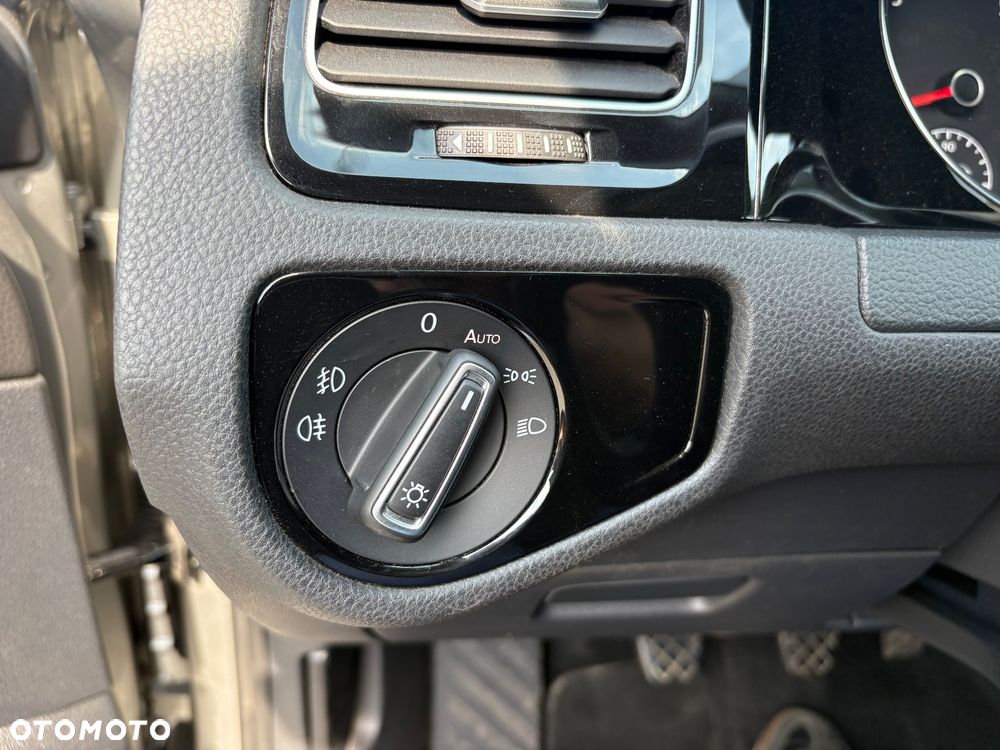 Volkswagen Golf 1.4 TSI Highline - 20