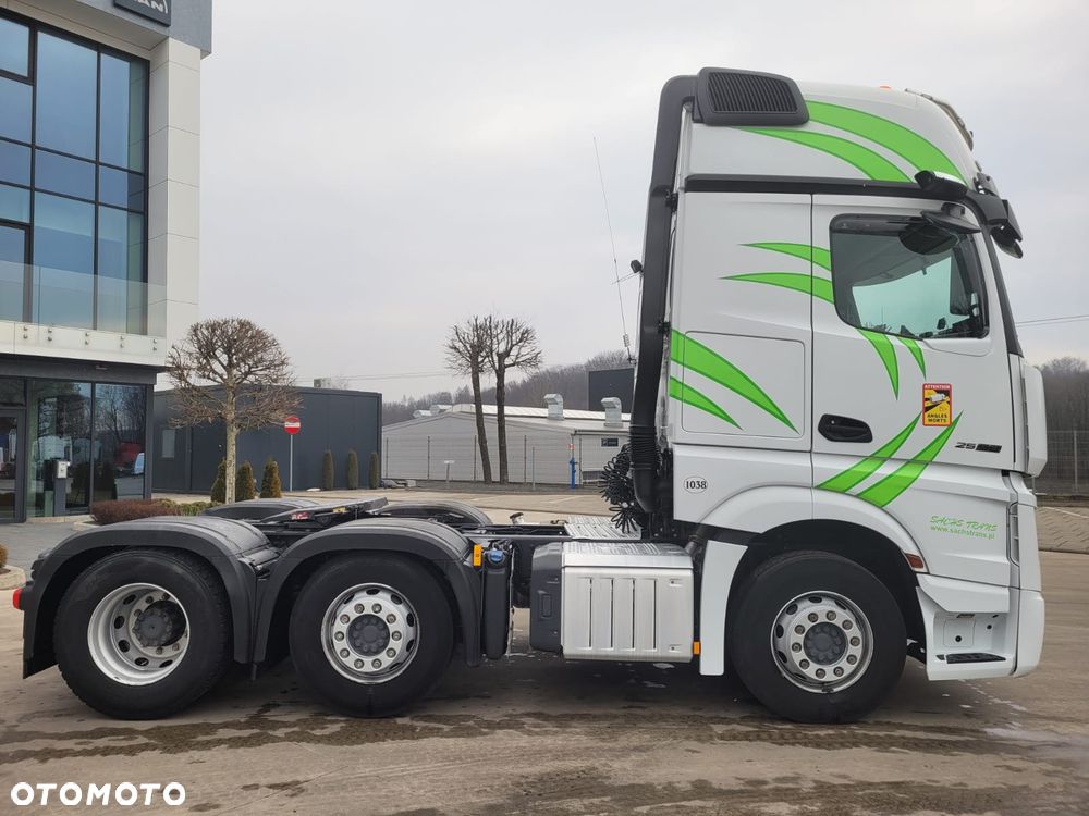 Mercedes-Benz ACTROS 2558 6x2 / PTO / STANDARD / 90.000KG / I-PARK COOL / GIGA SPACE - 2
