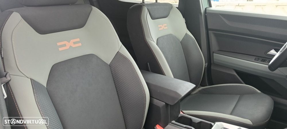 Dacia Duster 1.6 Hybrid Extreme - 8