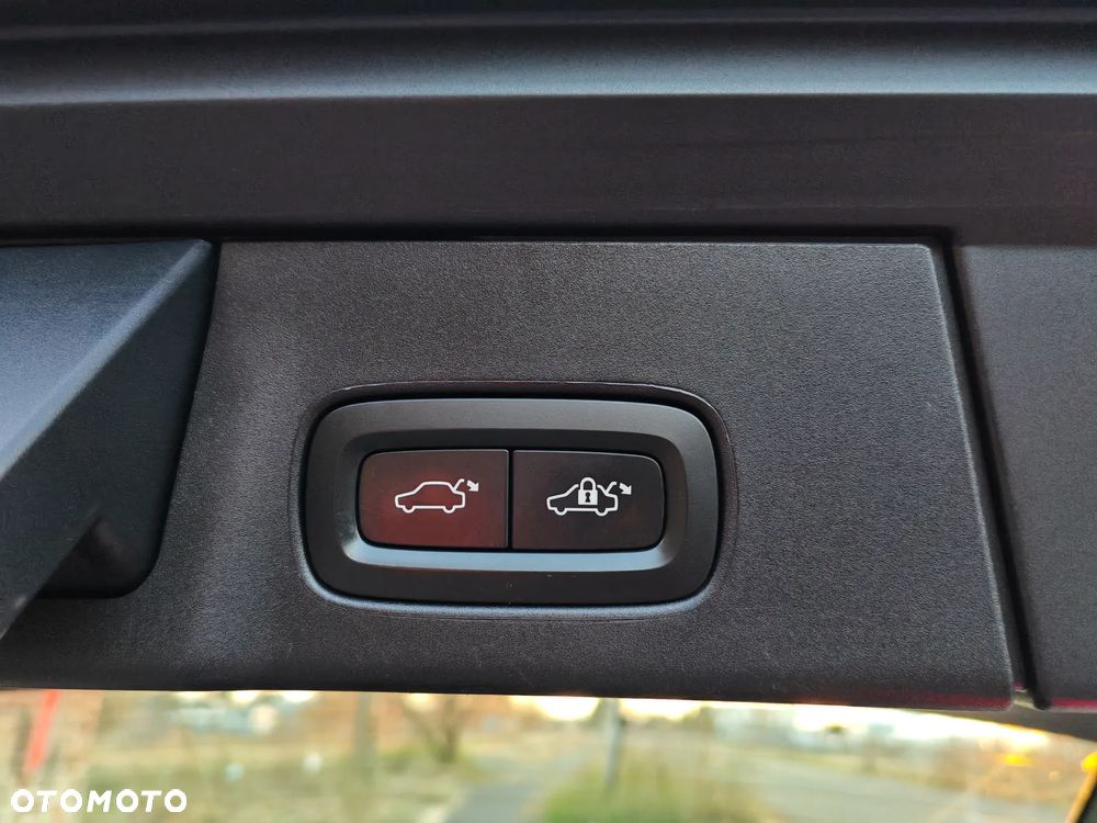 Volvo V90 D5 AWD Inscription - 14