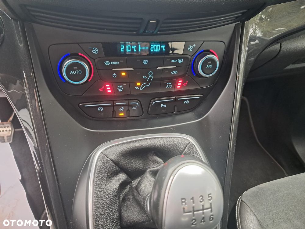 Ford Kuga 2.0 TDCi 4x2 ST-Line - 10