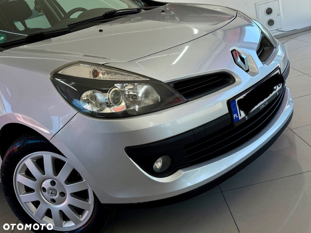 Renault Clio - 18
