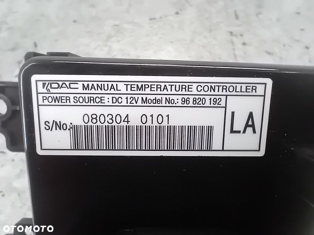 PANEL NAWIEWU CHEVROLET CAPTIVA 96820192 0803040101 2.4 16V - 7