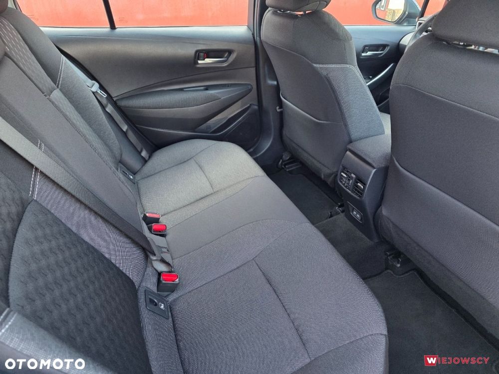 Toyota Corolla - 16