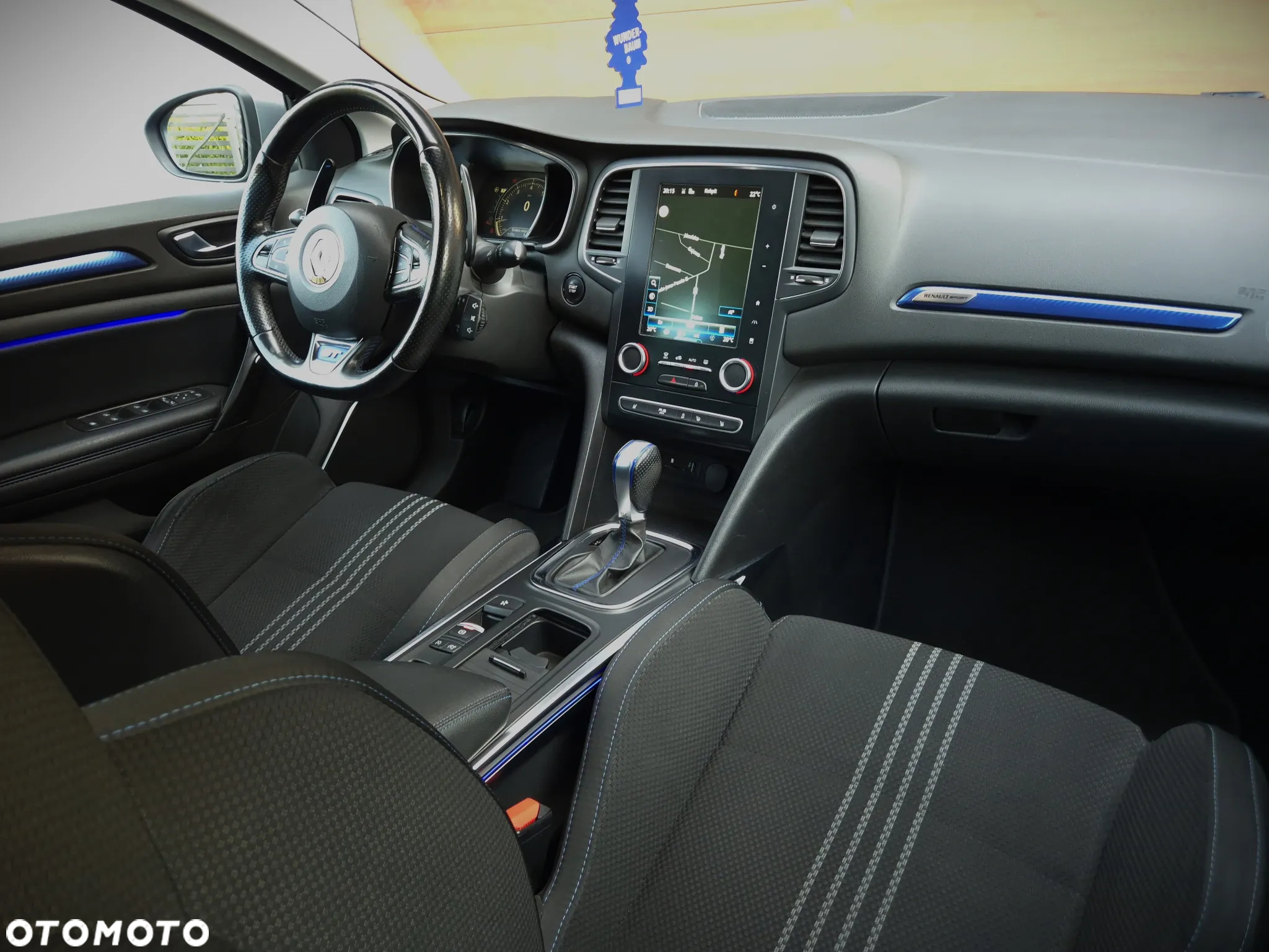 Renault Megane ENERGY TCe 205 EDC GT - 7