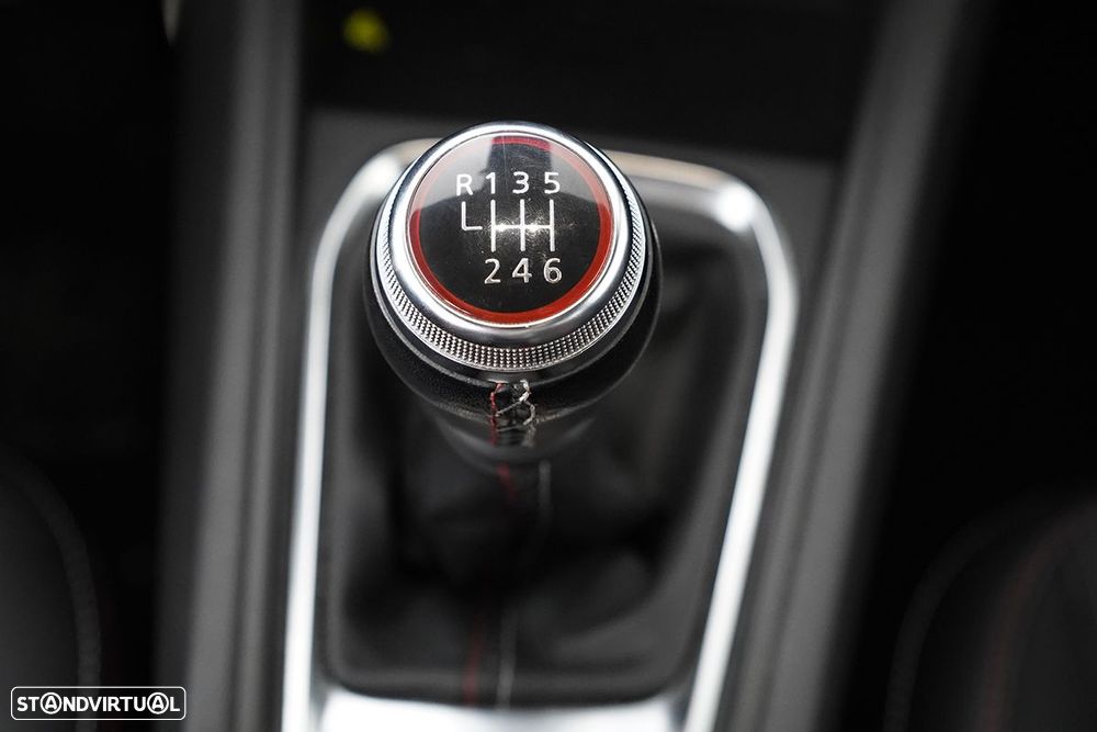 Renault Captur 1.0 TCe RS Line - 13