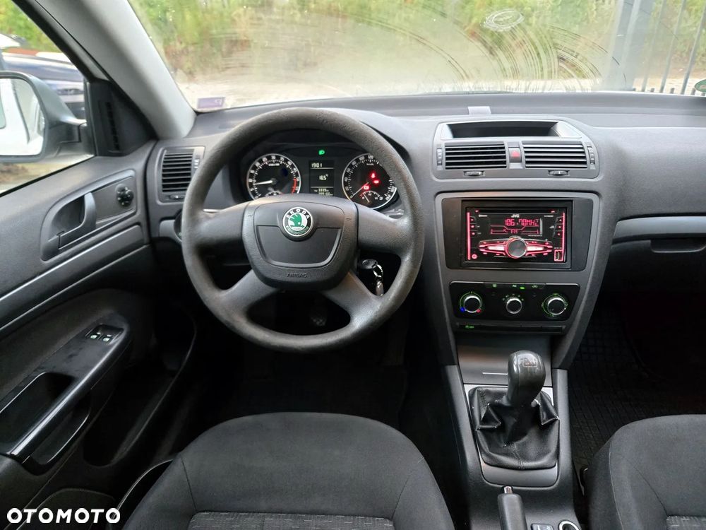 Skoda Octavia 1.6 TDI Ambiente - 5