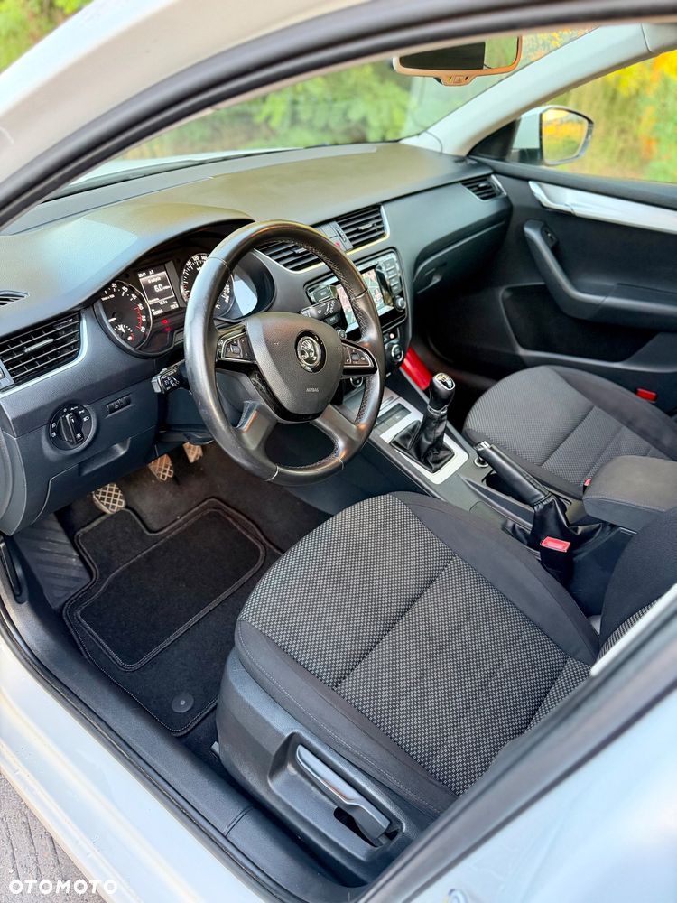 Skoda Octavia 1.6 TDI DPF Elegance - 10