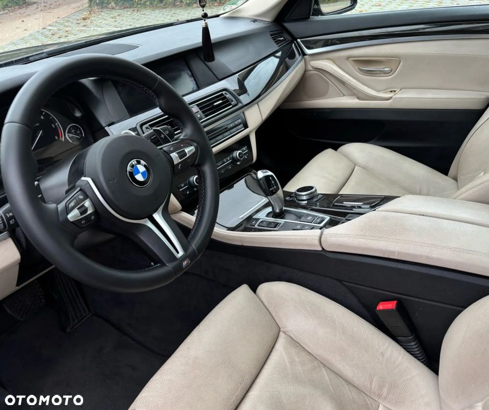 BMW Seria 5 530d xDrive - 17