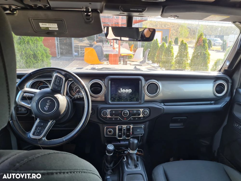 Jeep Wrangler Unlimited 2.2 CRD AT8 Sahara