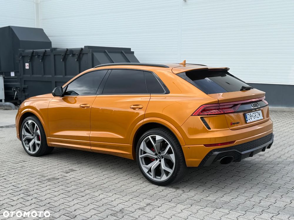 Audi RS Q8 - 8