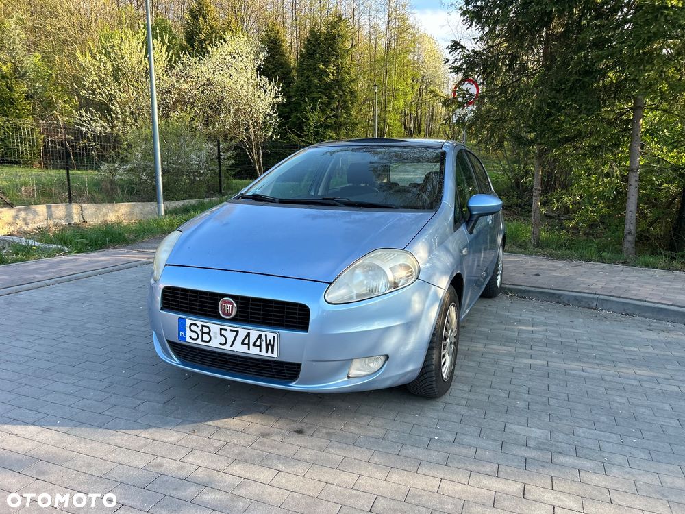 Fiat Grande Punto Actual 1.4 8V Estiva Blue&Me - 18