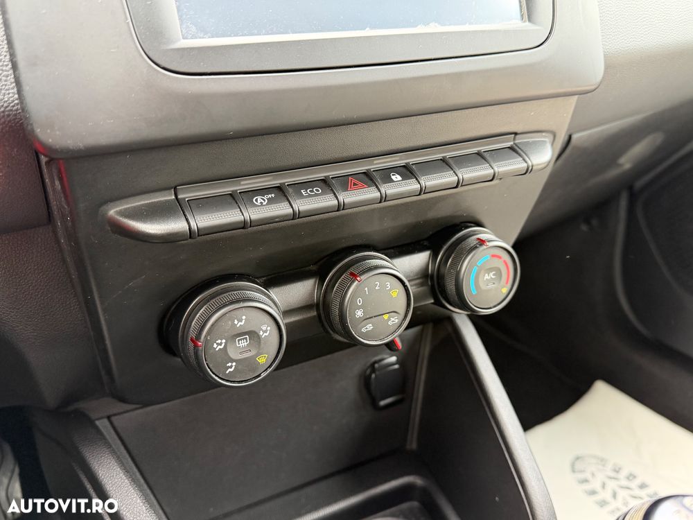 Dacia Duster SCe 115 2WD Essential - 17