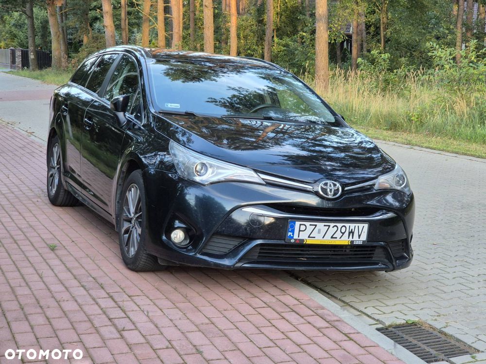 Toyota Avensis 2.0 D-4D Prestige - 8