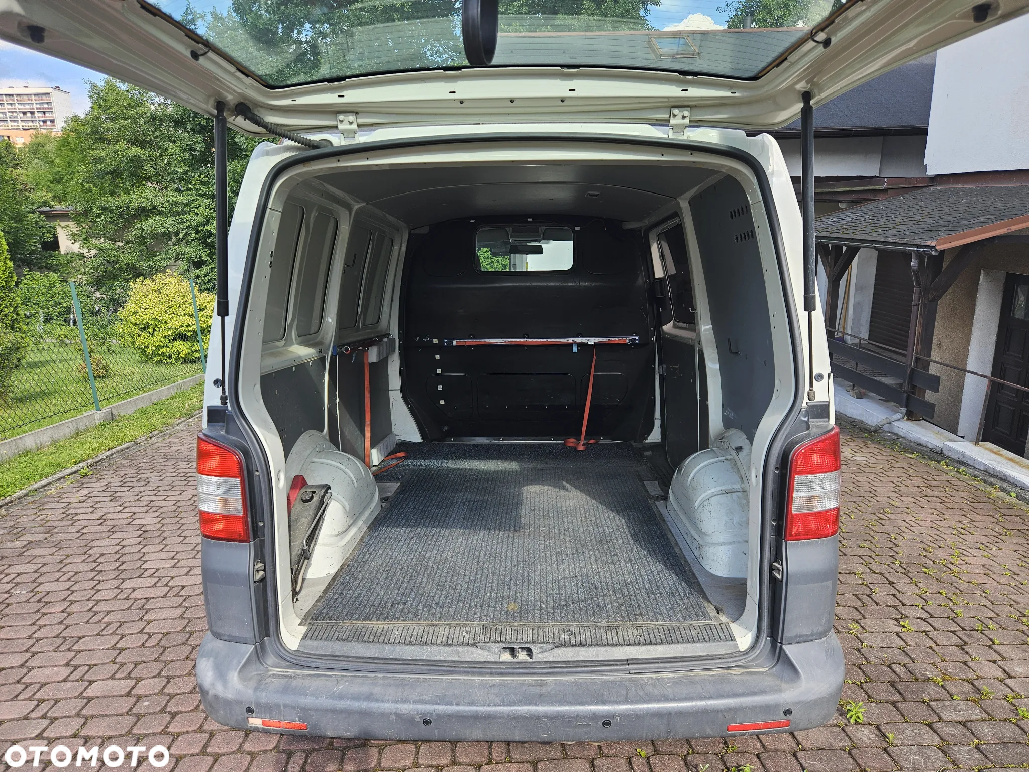Volkswagen Transporter - 30
