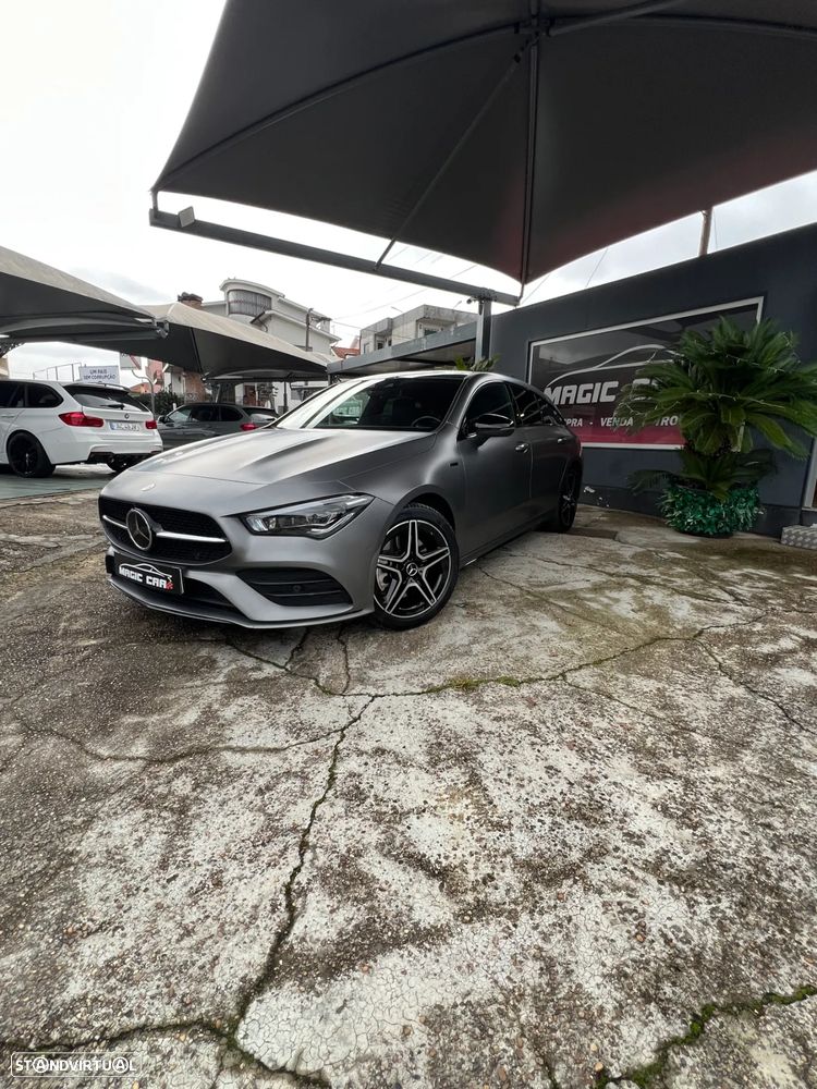 Mercedes-Benz CLA 250 e Shooting Brake AMG Line - 1