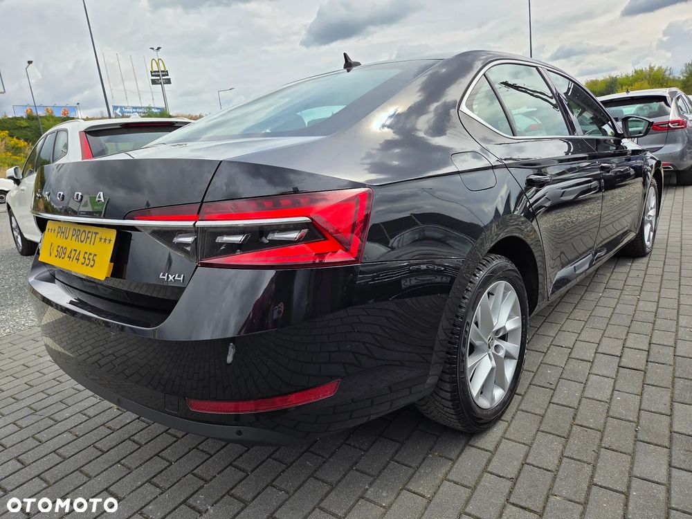 Skoda Superb 2.0 TDI 4x4 Ambition DSG - 9