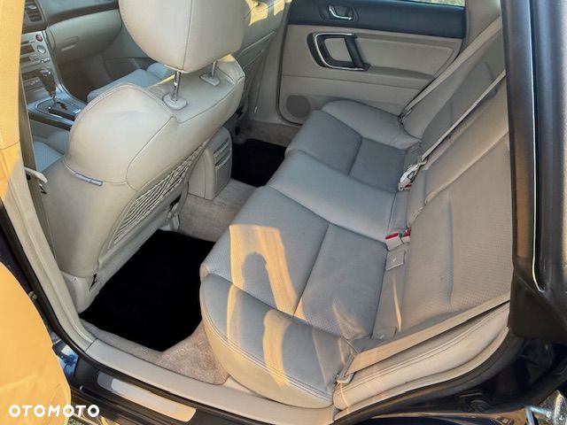 Subaru Legacy 3.0R Automatik Exclusive - 18