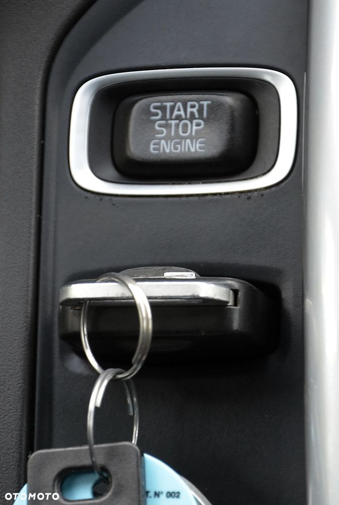 Volvo XC 60 D3 Geartronic Kinetic - 19