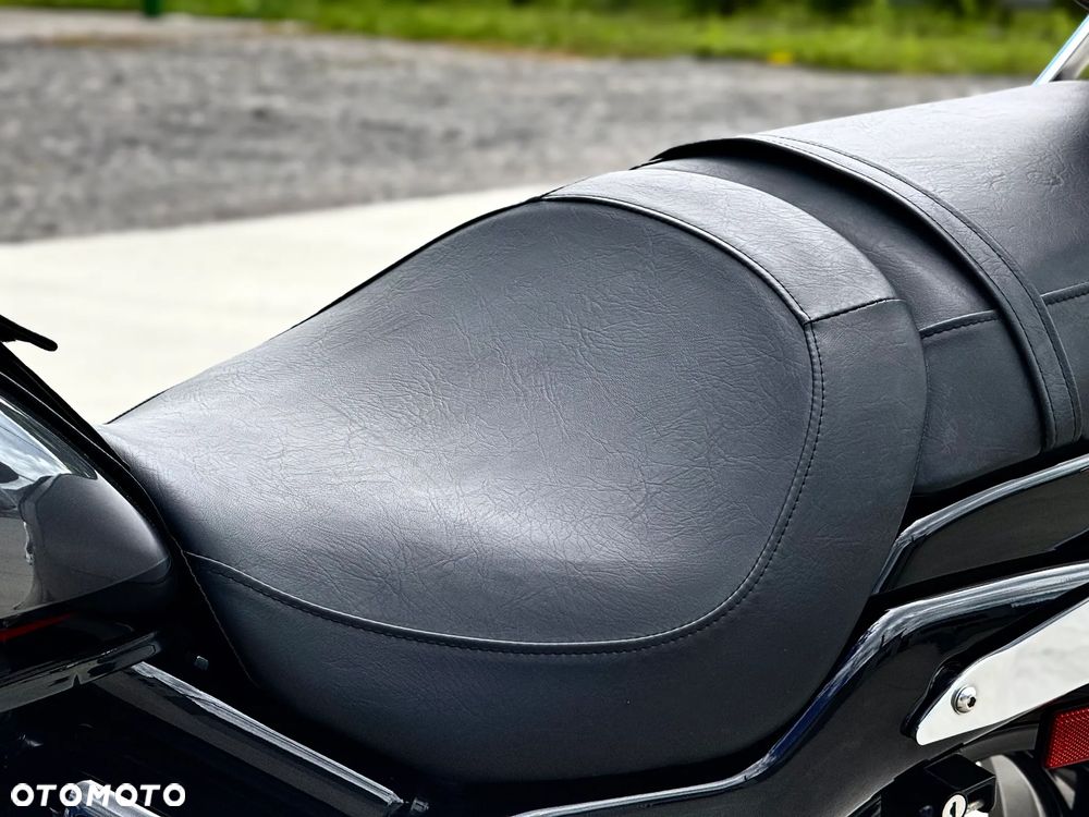 Suzuki Boulevard - 38