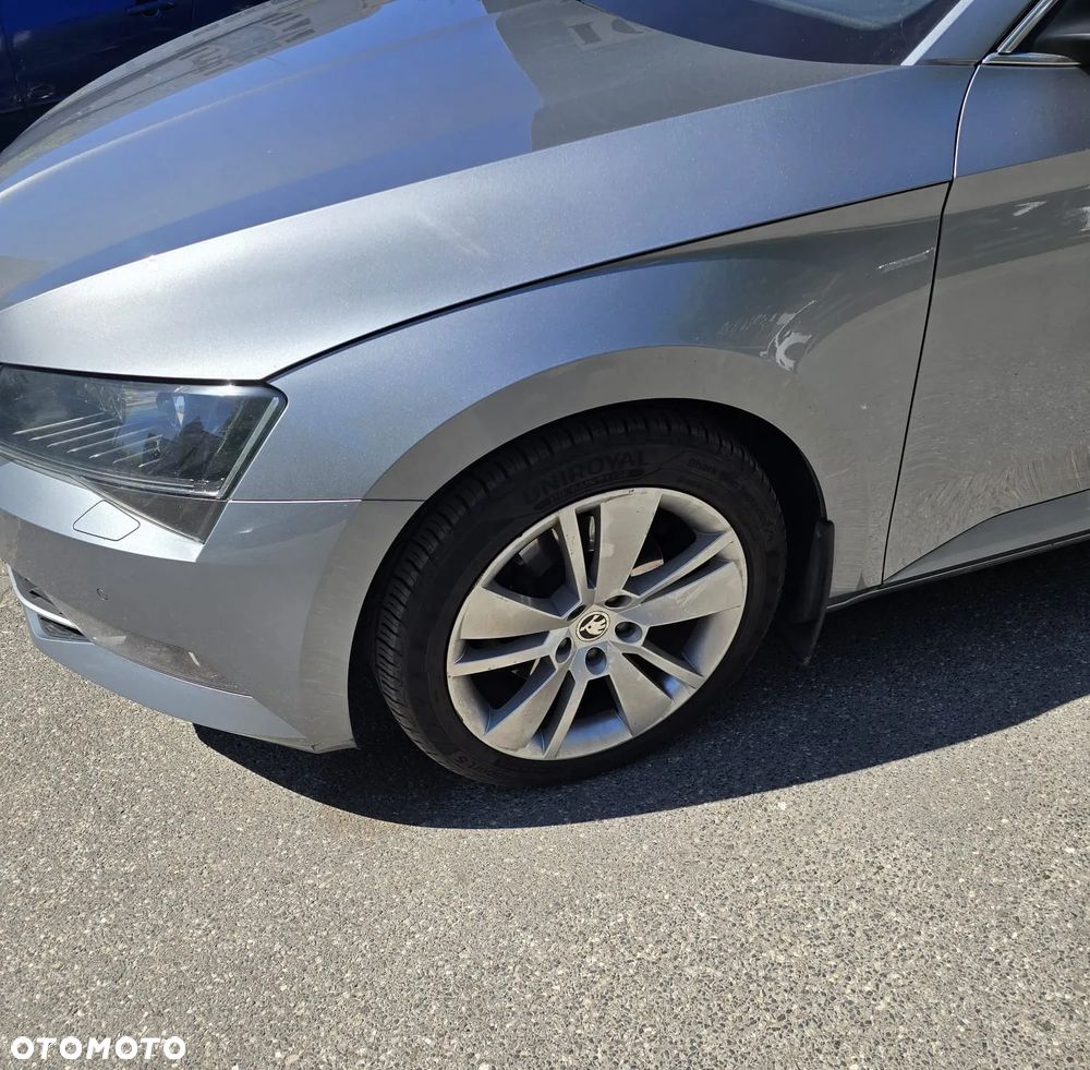 Skoda Superb 2.0 TDI Style DSG - 3