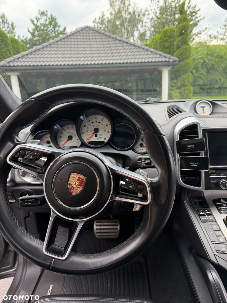 Porsche Cayenne GTS - 10