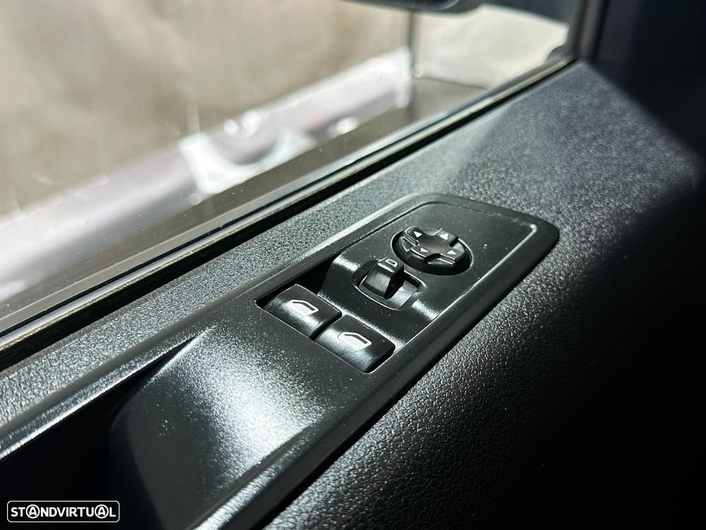 Toyota Proace Eletric 75kWh 136cv Business Line - 45