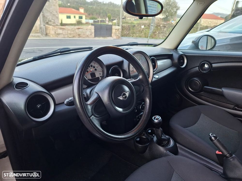 MINI Coupé Cooper SD - 10