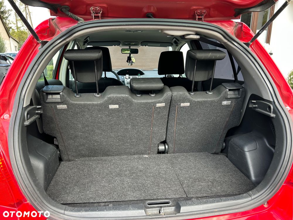 Toyota Yaris - 27
