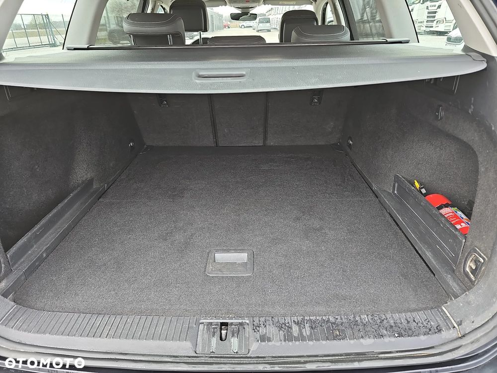 Volkswagen Passat 2.0 TDI 4Mot Elegance DSG - 19