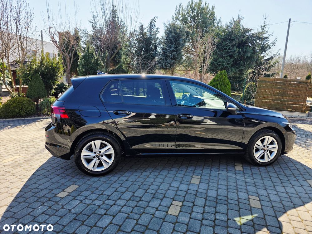 Volkswagen Golf 1.5 eTSI OPF DSG Life - 6