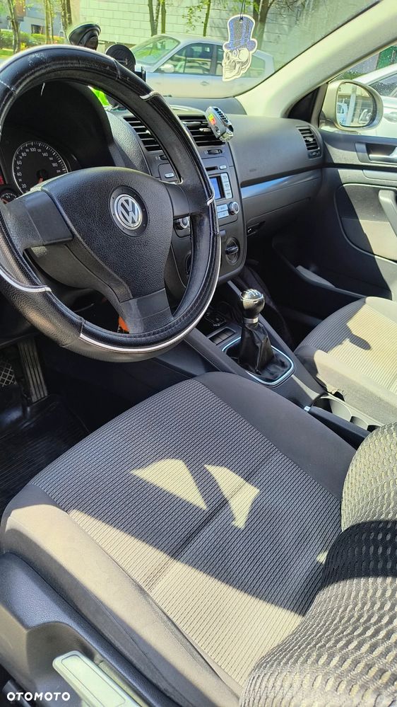 Volkswagen Jetta 1.6 Trendline - 2