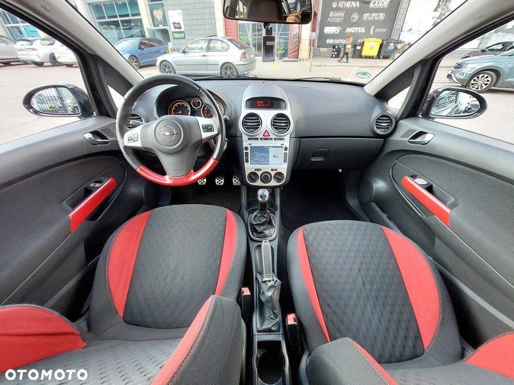 Opel Corsa 1.6 Turbo GSi - 8