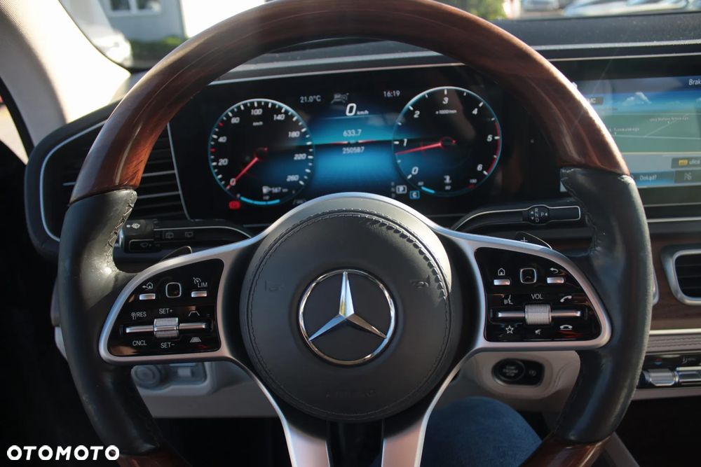 Mercedes-Benz GLS 400 d 4-Matic - 13