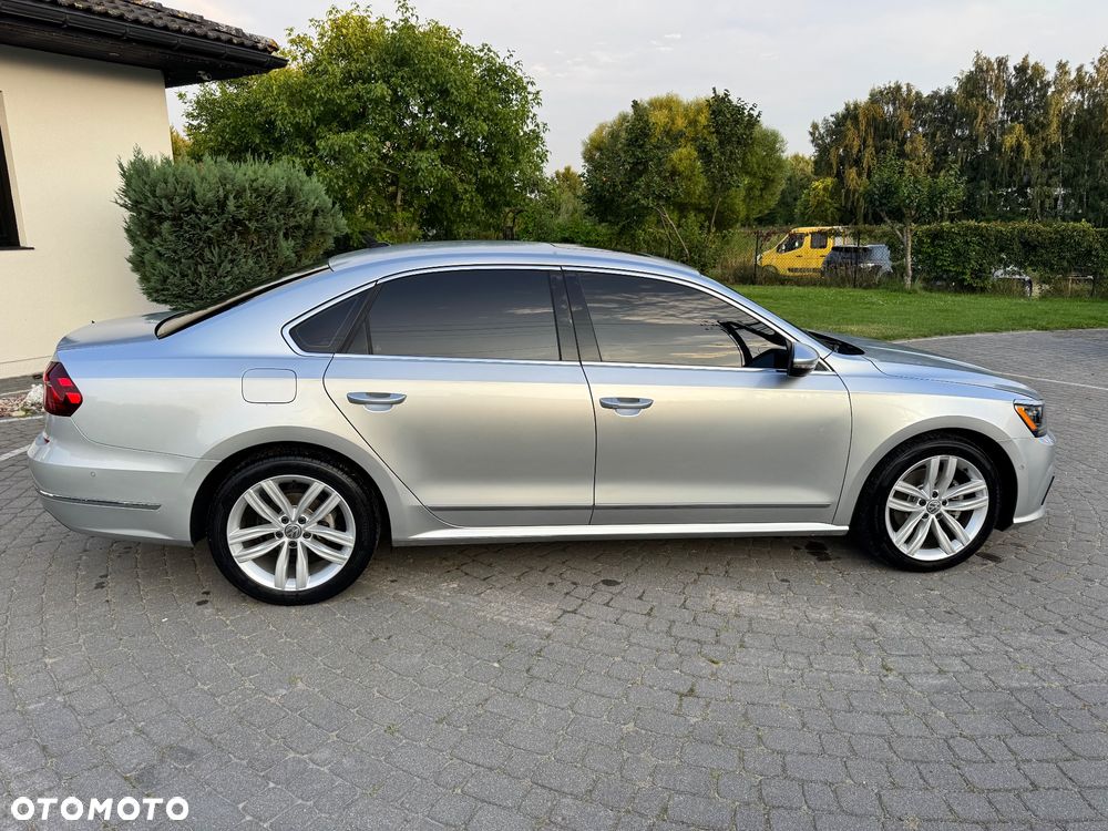 Volkswagen Passat - 5