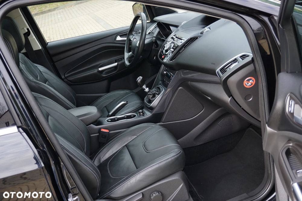 Ford Kuga 2.0 TDCi 4x4 Individual - 25