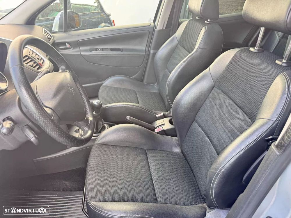 Peugeot 207 SW 1.6 HDi Sport - 12