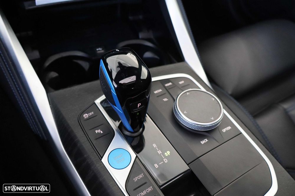 BMW i4 eDrive40 Pack Desportivo M - 50