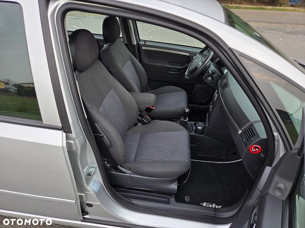 Opel Meriva 1.6 16V Innovation - 16