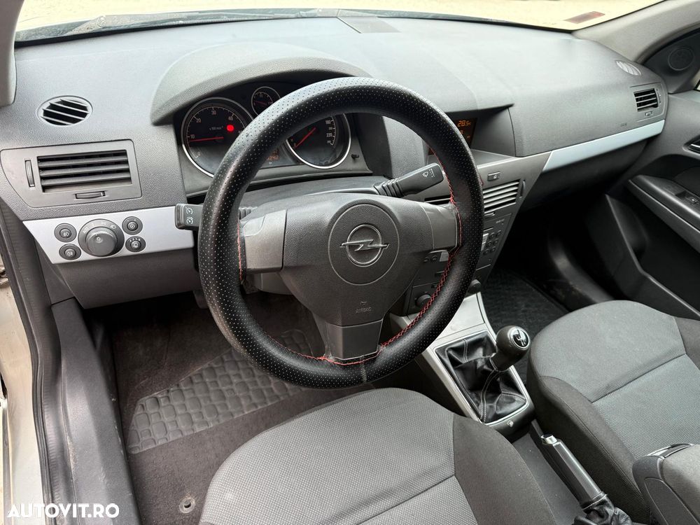 Opel Astra 1.7 CDTI - 11