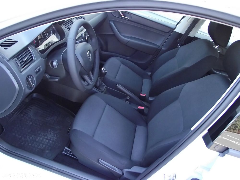 Skoda RAPID 1.4 TDI DPF Active - 17