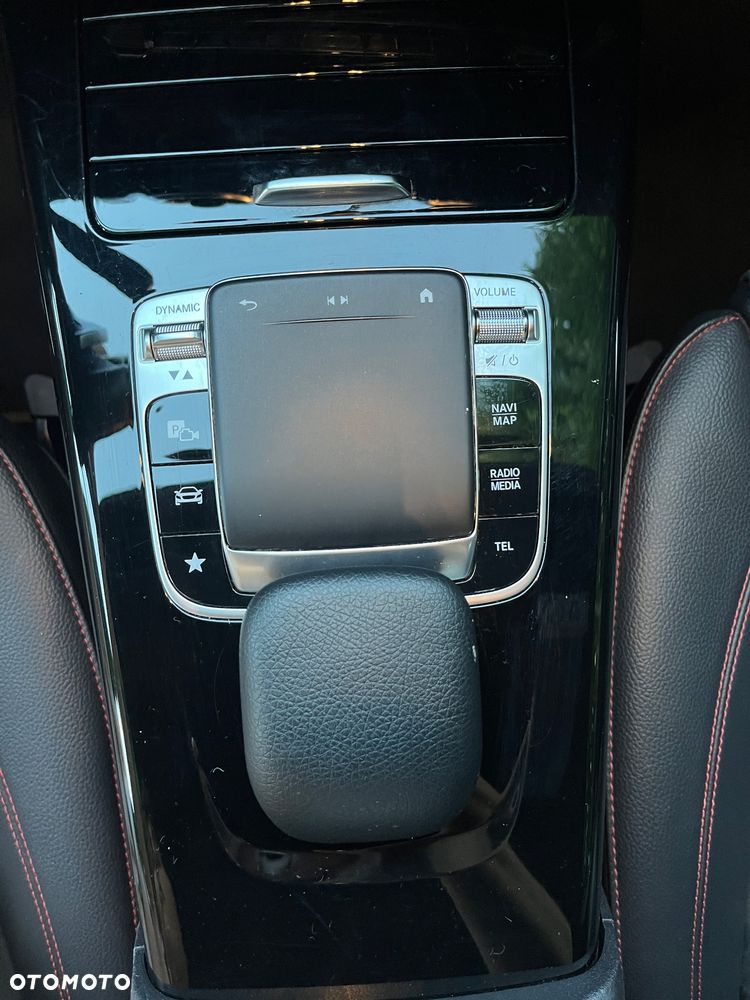Mercedes-Benz Klasa A 220 4-Matic AMG Line 7G-DCT - 13