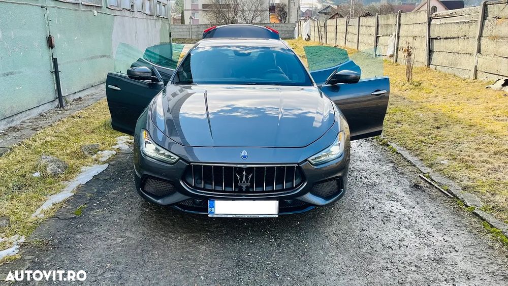 Maserati Ghibli GranSport - 25