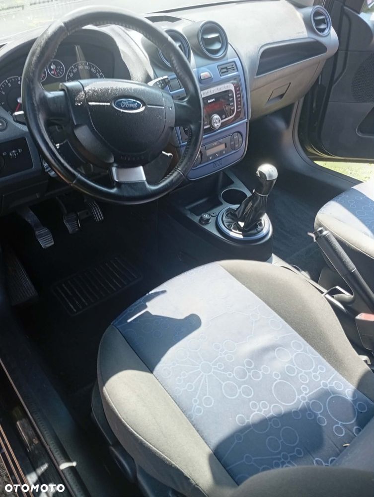 Ford Fiesta 1.3 Ambiente - 6