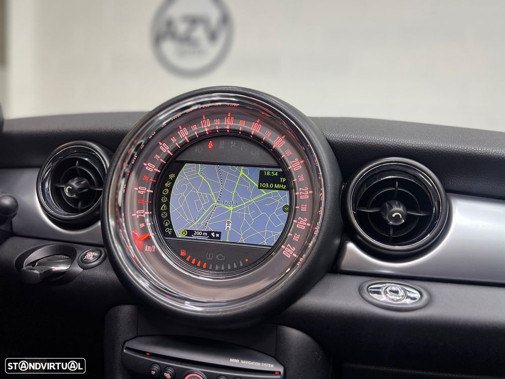 MINI 3 Portas John Cooper Works - 10