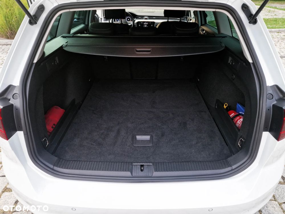 Volkswagen Passat 1.5 TSI EVO Elegance DSG - 18
