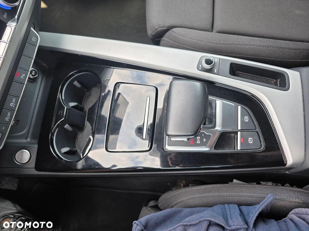 Audi A4 Avant 35 TFSI S tronic - 10