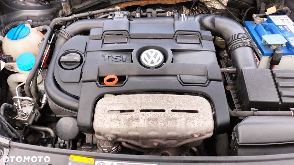 Volkswagen Touran 1.4 TSI DSG MATCH - 17